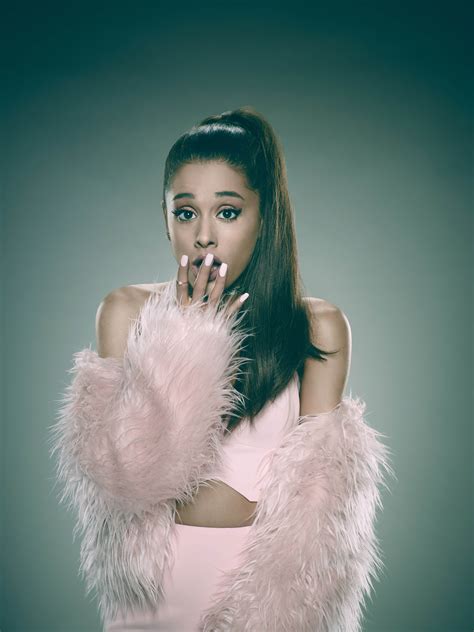 arianagrande chanel 2|chanel 1 scream queens.